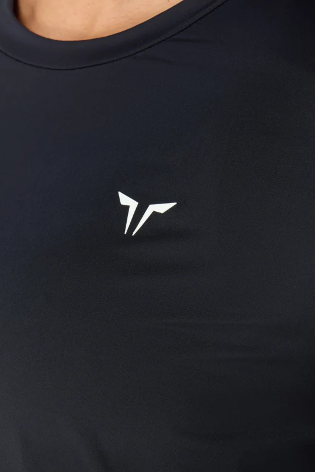 Women's - Essential Ultralight Long Sleeves Tee