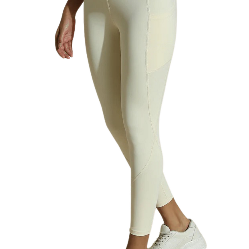 
                      
                        Aura Leggings
                      
                    