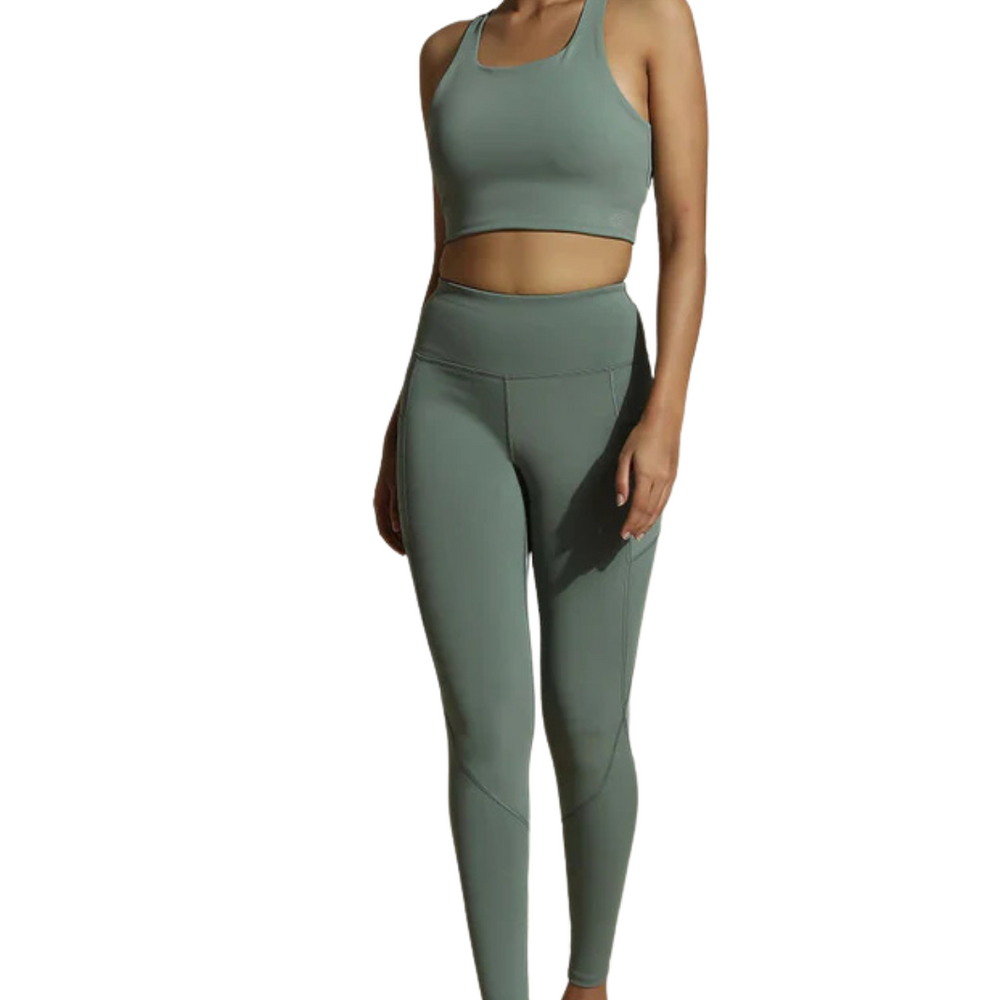 
                      
                        Aura Leggings
                      
                    