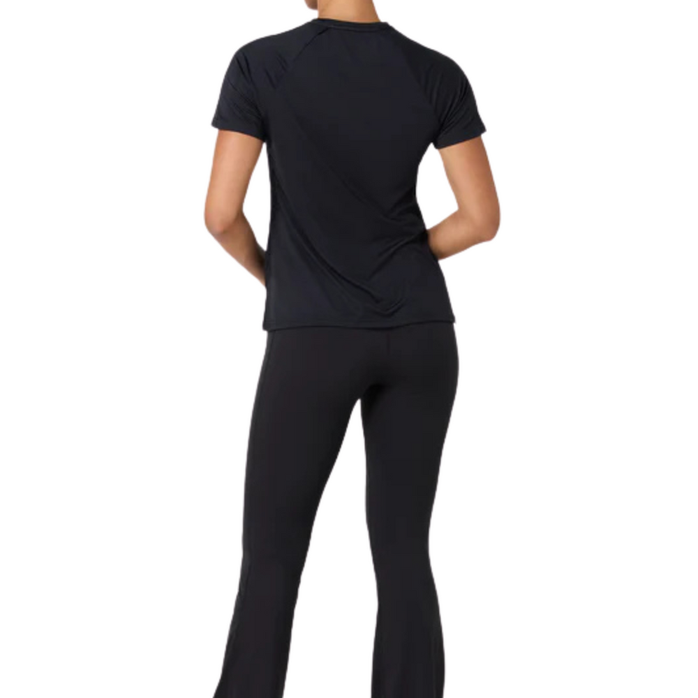 
                      
                        Women's - Essential Ultra Light Gym Tee
                      
                    