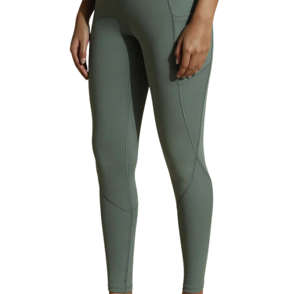 
                      
                        Aura Leggings
                      
                    