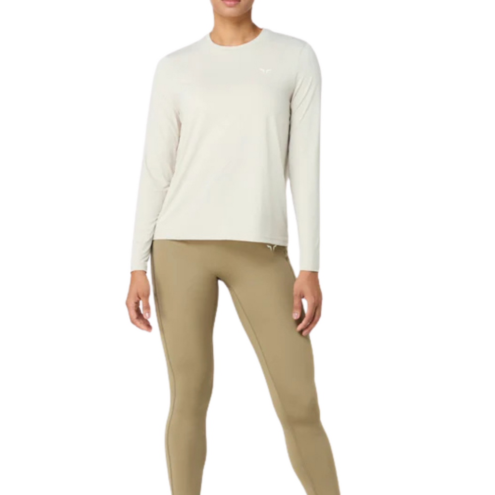 
                      
                        Women's - Essential Ultralight Long Sleeves Tee
                      
                    