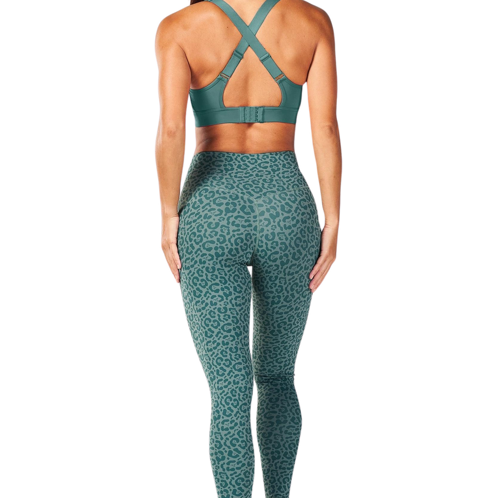 
                      
                        SquatWolf Core Elevate Bra
                      
                    